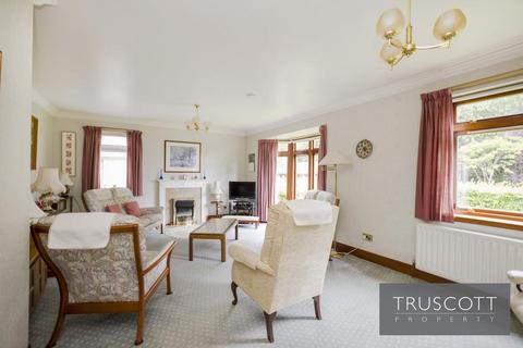 78/2 Barnton Park View, Edinburgh, EH4 6HJ