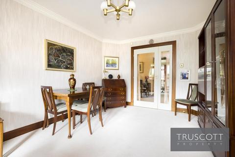 78/2 Barnton Park View, Edinburgh, EH4 6HJ