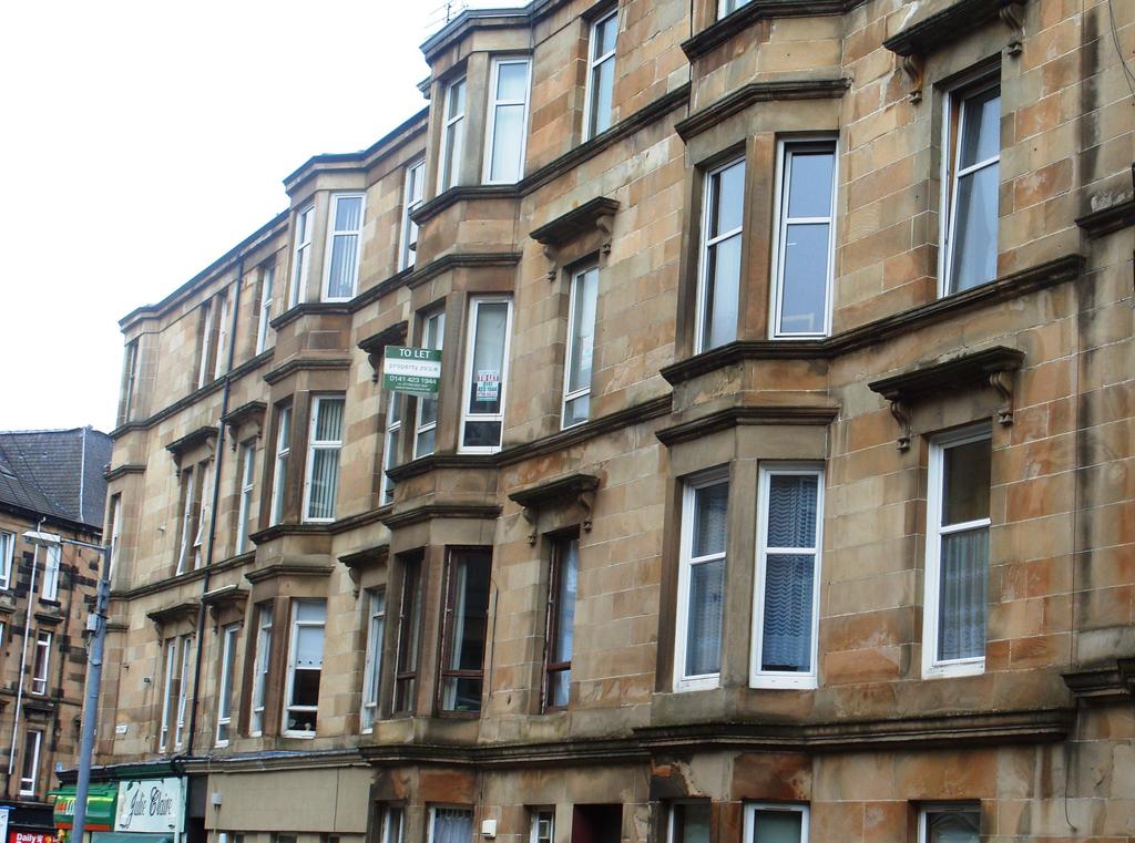 McLennan Street, Glasgow G42 2 bed flat to rent £895 pcm (£207 pw)
