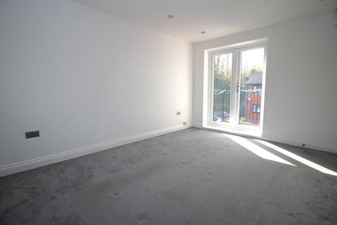 2 bedroom flat for sale, Gordon Road, High Wycombe, HP13