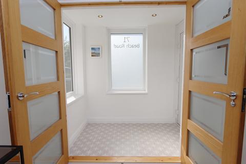 71 Beach Road, North Shields, NE30 2TW