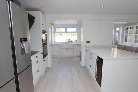 71 Beach Road, North Shields, NE30 2TW