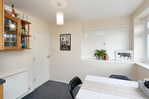 2 bedroom apartment to rent, South Terrace, Surbiton KT6