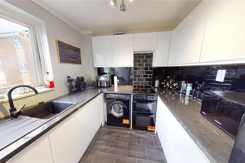2 bedroom apartment for sale, Colne Court, East Tilbury, Essex, RM18