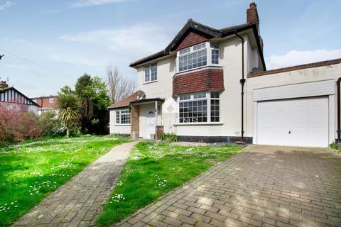 3 bedroom detached house for sale, Oxford Road, Frinton-On-Sea CO13