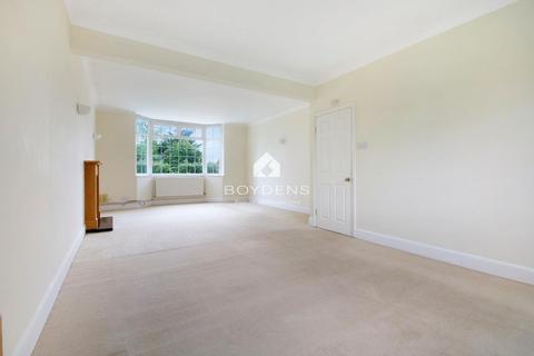 3 bedroom detached house for sale, Oxford Road, Frinton-On-Sea CO13