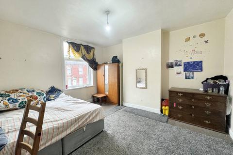 3 bedroom terraced house for sale, Bayswater Mount, Leeds LS8