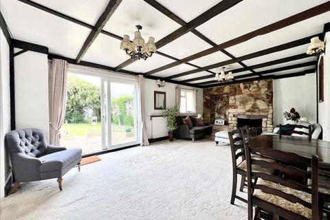 4 bedroom chalet for sale, Leigh on Sea SS9