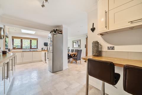 4 bedroom detached house for sale, Priddy Close, Frome, BA11