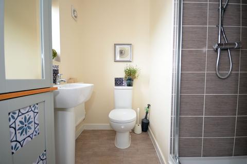 28 Centenary Way, Raunds, Wellingborough, NN9 6UL