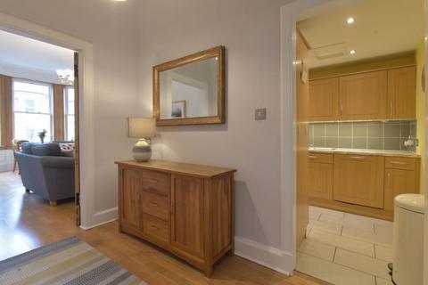 24/4 Polwarth Crescent, Edinburgh, EH11 1HN