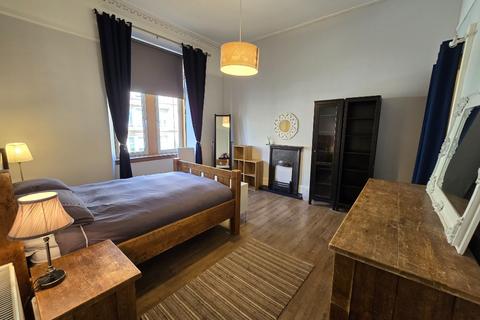 2 bedroom flat to rent, Onslow Drive, Dennistoun, Glasgow, G31