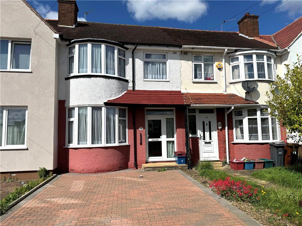 Catherine Gardens Hounslow Tw3 3 Bed Terraced House £525 000