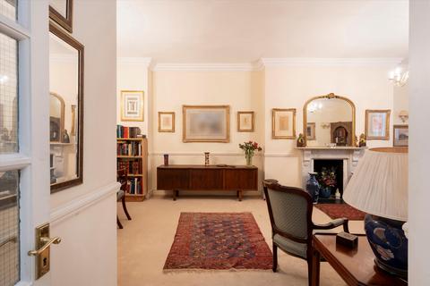 2 bedroom flat for sale, Dover Street, London, W1S