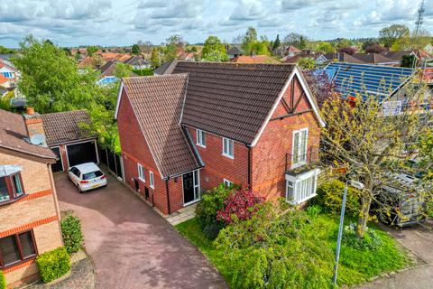 4 bedroom detached house for sale, Howard Close, Thorpe St. Andrew, NR7