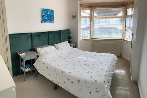 3 bedroom maisonette to rent, Rialto Road, Mitcham, CR4