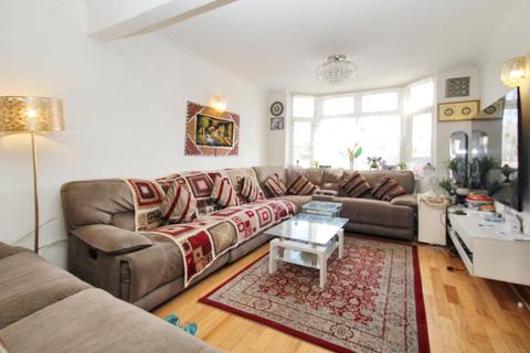 4 bedroom semi-detached house for sale, North Hyde Road, Hayes, Greater London