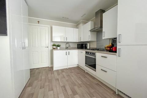 2 bedroom apartment for sale, Lane End Road, Patchway, Bristol, Gloucestershire, BS34