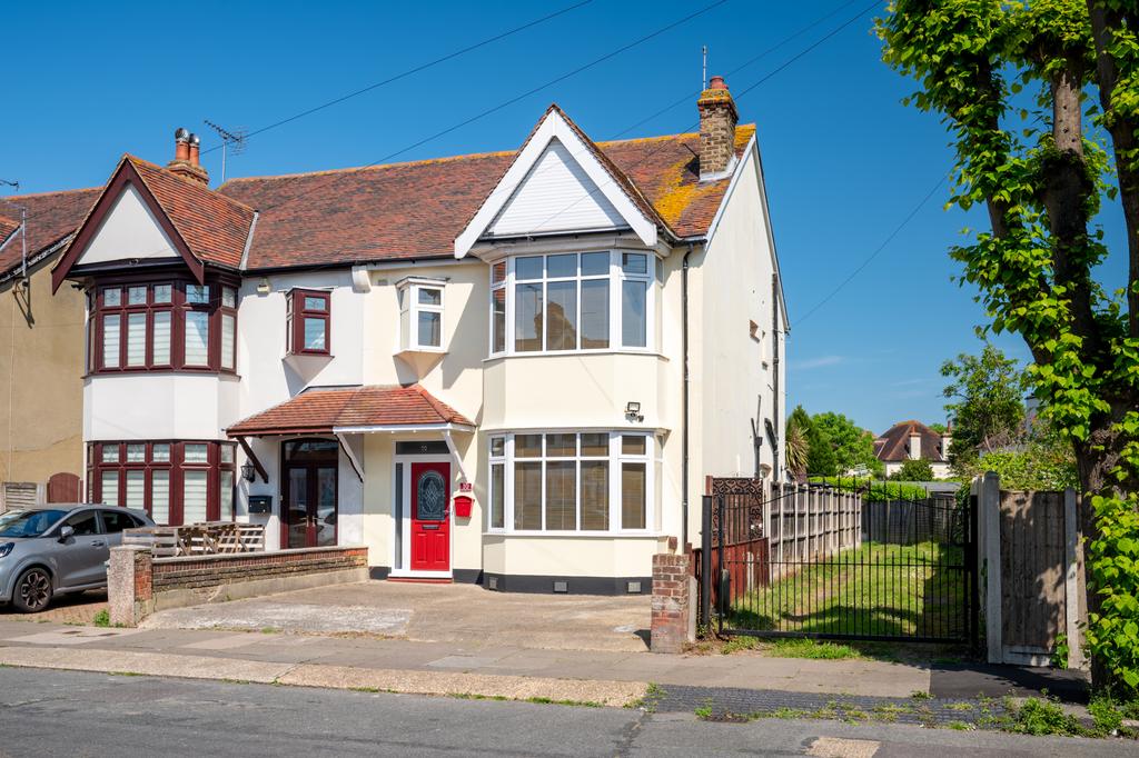 SouthendonSea SS1 4 bed semidetached house for sale £700,000