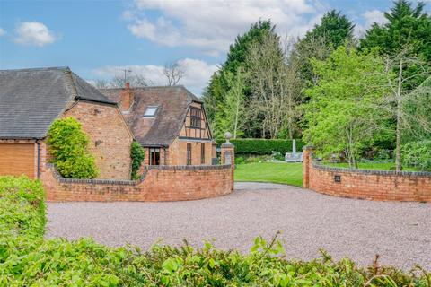 4 bedroom barn conversion for sale, Moat Court, Astwood Lane, Astwood Bank B96 6HD