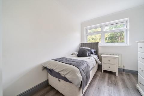 83 Heathview Avenue, Crayford, Dartford, DA1 3QB