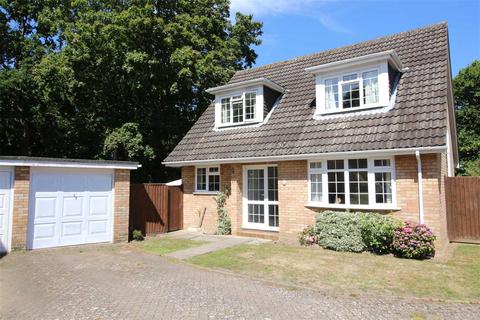 3 bedroom bungalow for sale, Palmer Place, New Milton, Hampshire, BH25