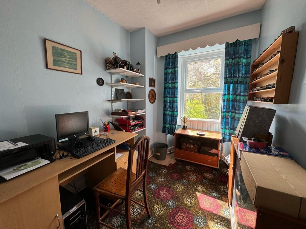 Bedroom 4/Office