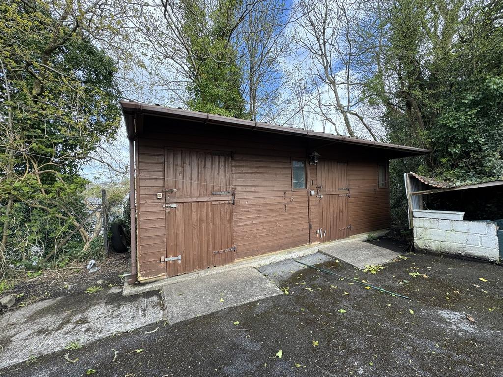 Outside Building/Garage