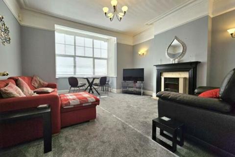 2 bedroom ground floor flat to rent, Cadwell Road, Paignton TQ3