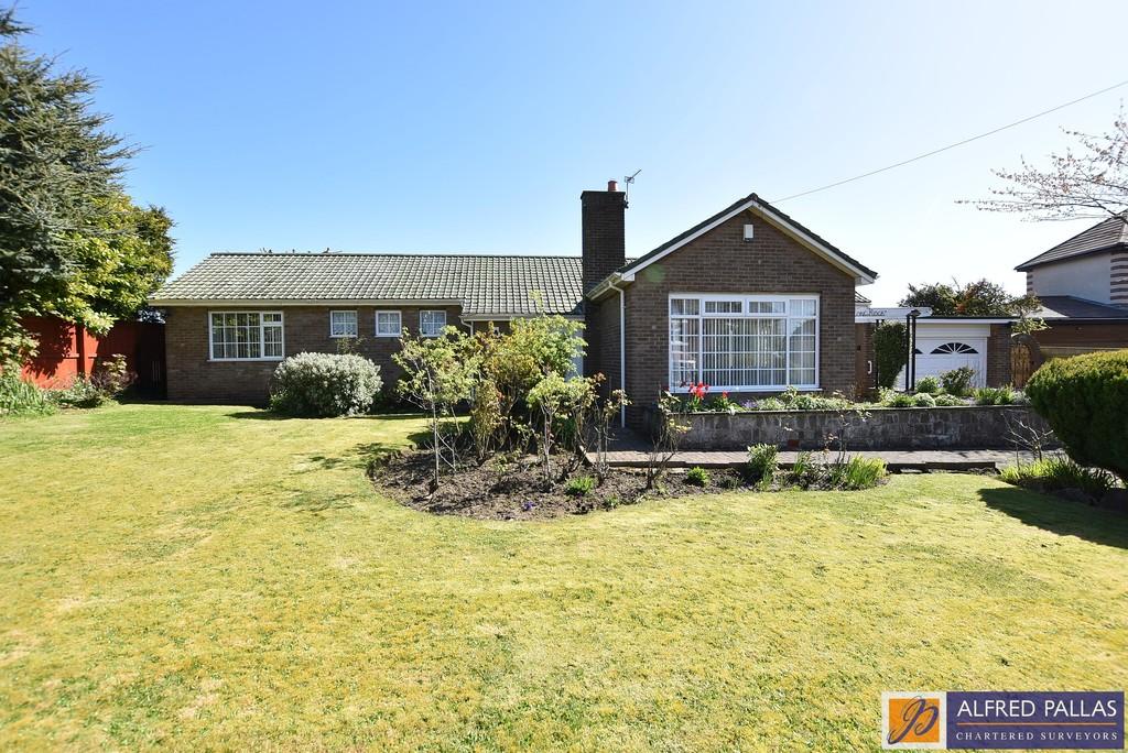 Sunniside Lane, Cleadon 2 bed detached bungalow for sale £550,000