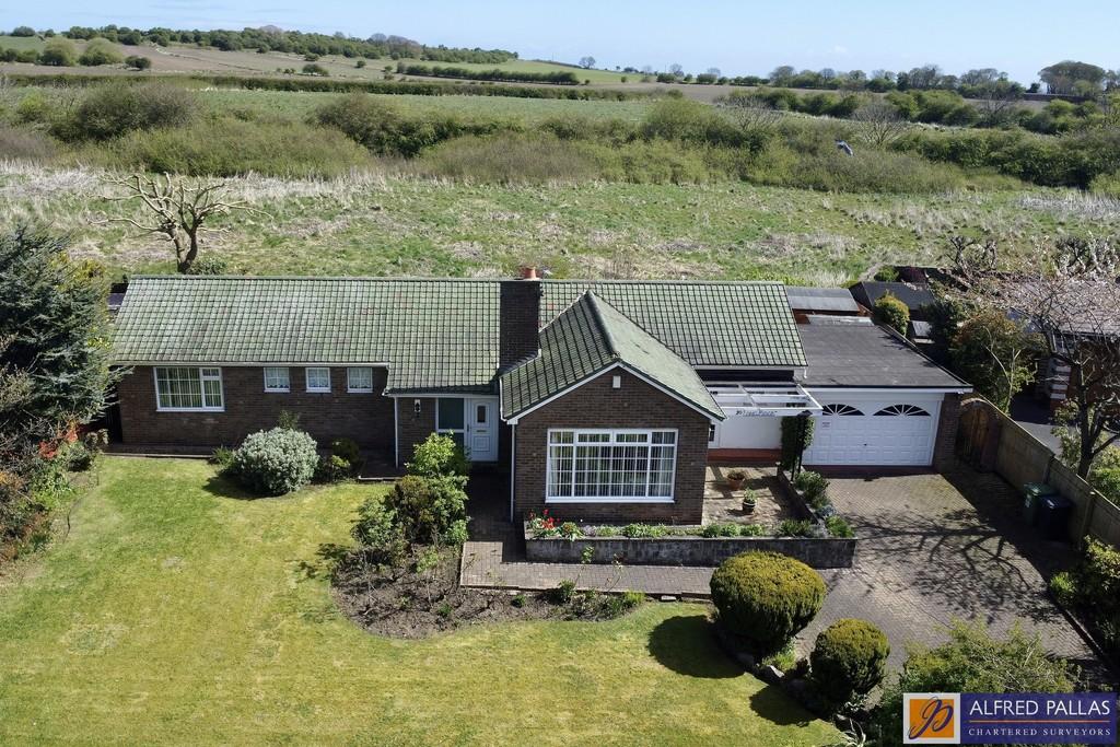 Sunniside Lane, Cleadon 2 bed detached bungalow for sale £550,000