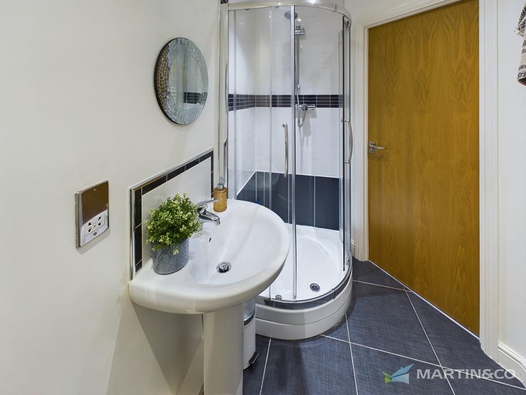 En Suite Bathroom