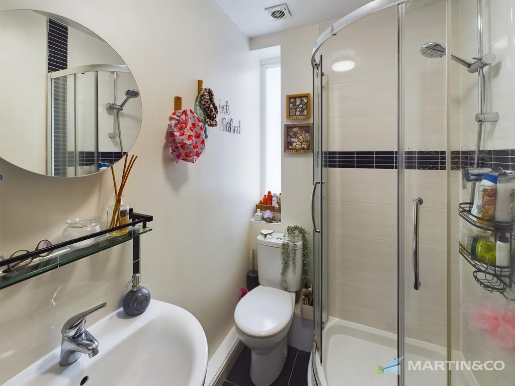 En Suite Bathroom
