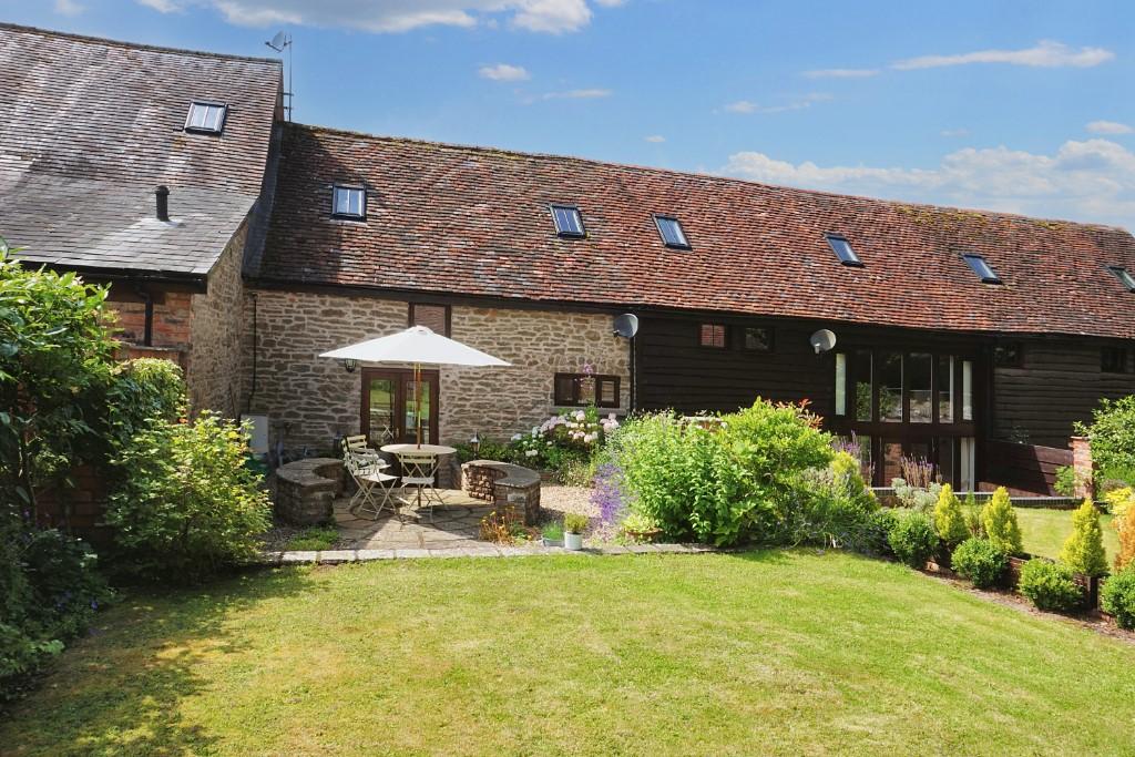 Spindle Barn Rear Garden