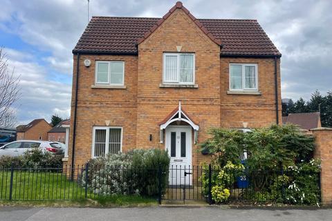 3 bedroom semi-detached house to rent, Kingfisher Drive, Mexborough