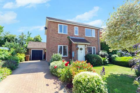 3 bedroom detached house for sale, Naseby Close, Wellingborough NN8