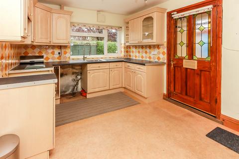 2 bedroom semi-detached bungalow for sale, Lea Way, Wellingborough NN8