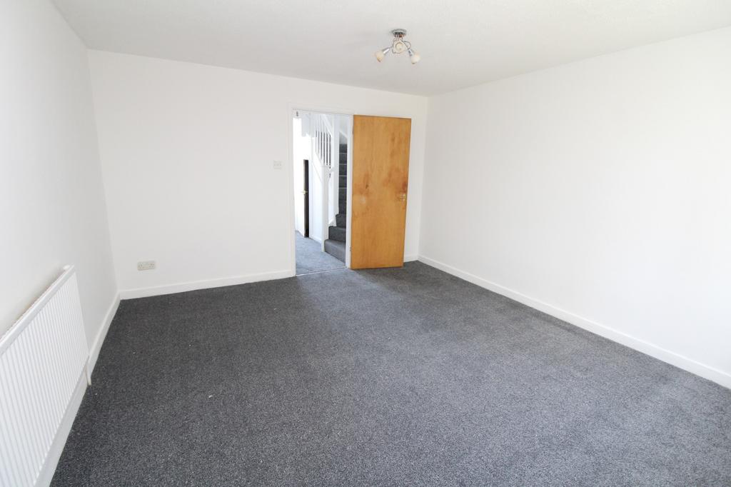Amblecote Meadows, London, SE12 2 bed terraced house to rent £1,650