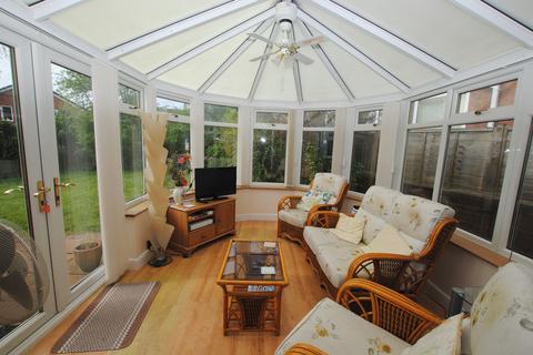 15 Stewardstone Gate, Priorslee, Telford, TF2 9SS