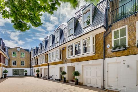 3 bedroom mews for sale, St. Catherines Mews, London, SW3