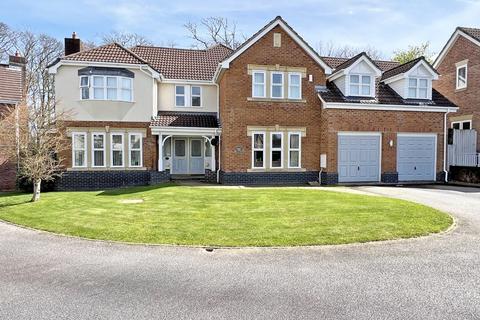 Carlyon Bay - 6 bedroom detached house for sale