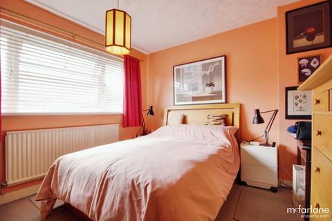 3 bedroom detached house to rent, Avonmead, Swindon SN25