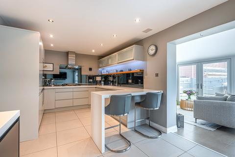 63 Coxswain Drive, Troon, KA10 7NG