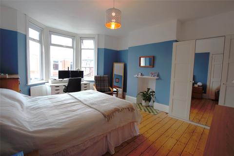2 bedroom apartment for sale, Warton Terrace, Heaton, Newcastle Upon Tyne, Tyne & Wear