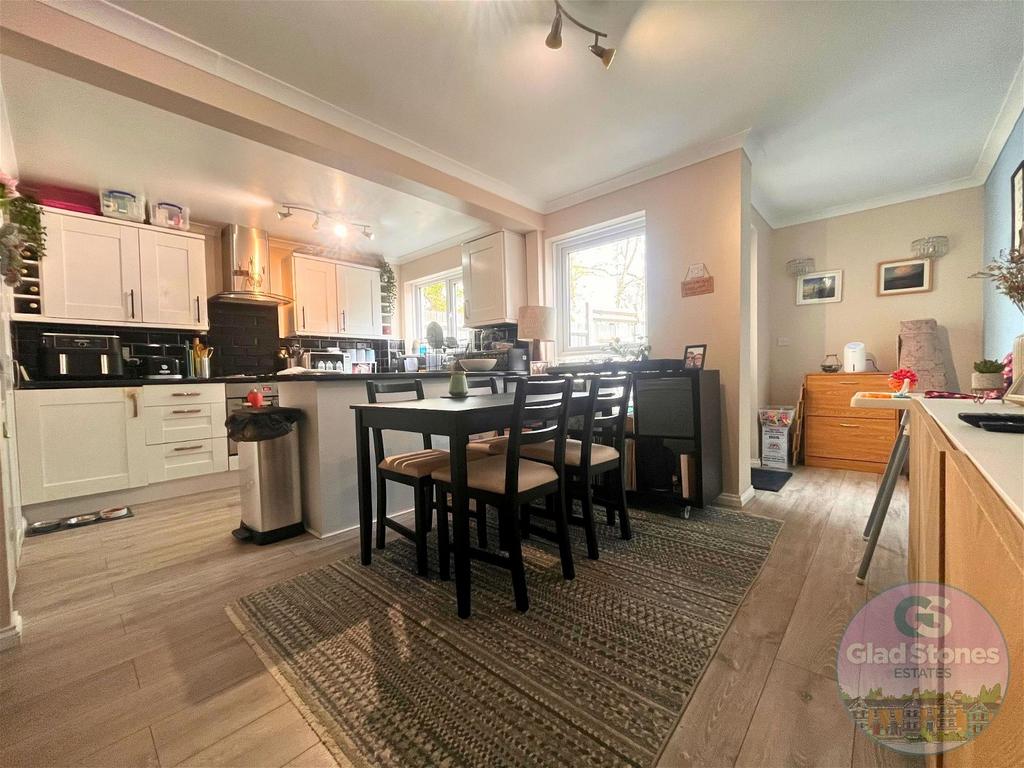Northampton Close, Plymouth PL5 3 bed end of terrace house for sale £