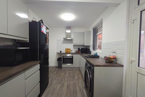 95 Broadfield Road, Stoke-on-trent, ST6 5PW