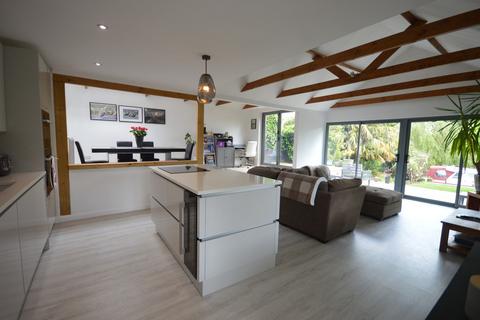 undefined, The Creek, Sunbury-on-Thames