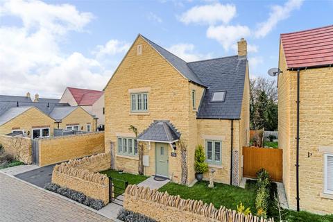 4 bedroom detached house for sale, Maurice Gardens, Willersey, Worcestershire, WR12
