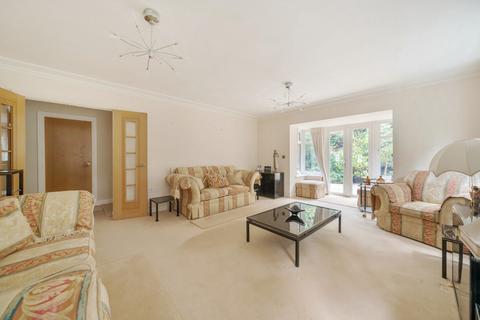 2 bedroom flat for sale, Grayswood Road, Haslemere, Surrey, GU27