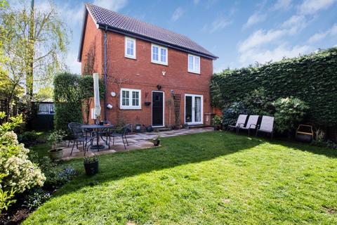 10 Firside Grove, Sidcup, DA15 8WB